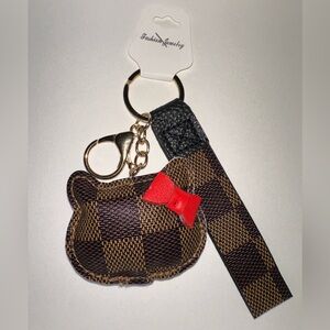 Fashion Jewelry Checkered Brown Key Holder with Red Bow